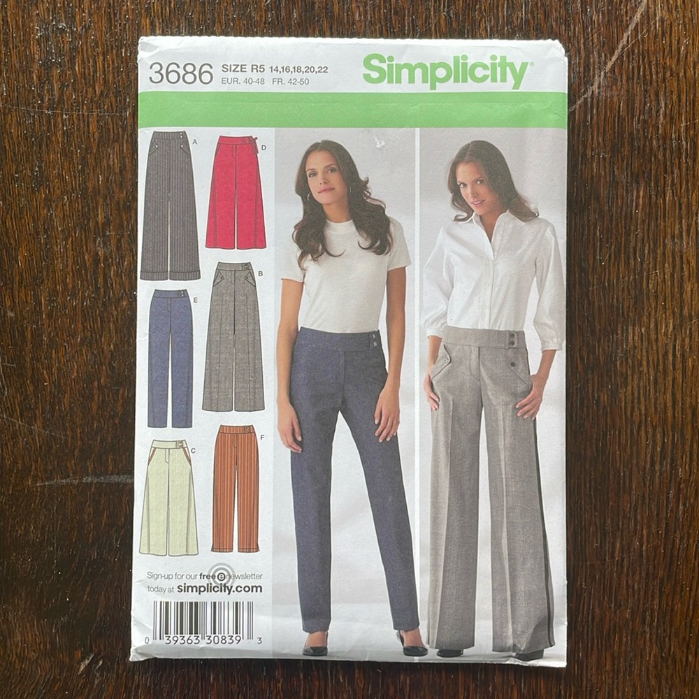 Simplicity 3686 sewing pattern, pants w slim/wide legs, 2 lengths, size 14-22